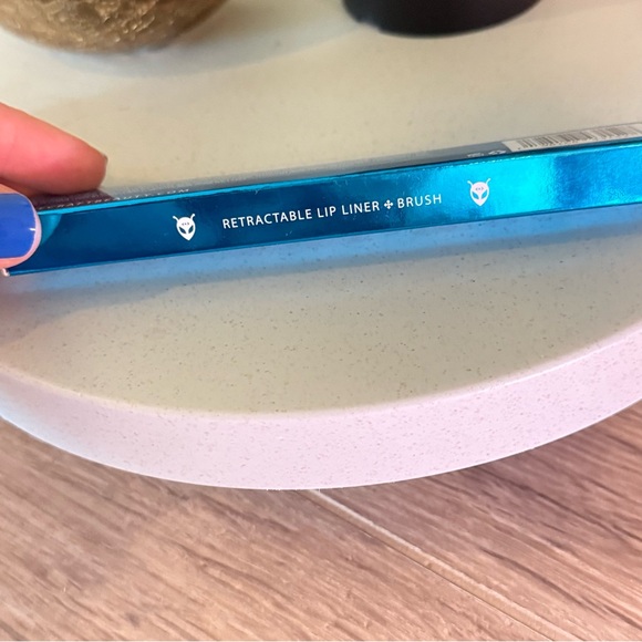 Love Craft Beauty Retractable Lipliner Brush Duo Maroon Plum Color NEW - Picture 3 of 8